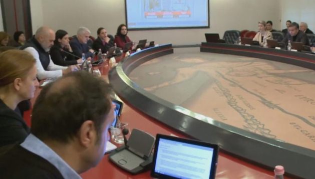 Plani i Rindertimit: Qeveria propozon shtyrjen e periudhes se emergjences
